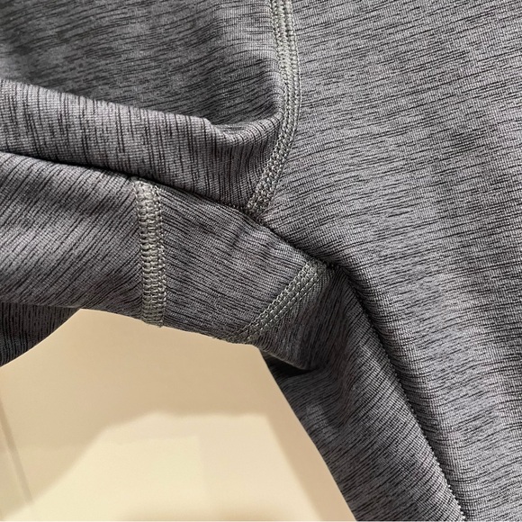 PINK Victoria’s Secret Ultimate mesh colorblock leggings - Picture 11 of 11